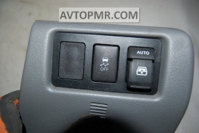 Кнопка открытия стекла двери багажника Toyota Sequoia 08-16