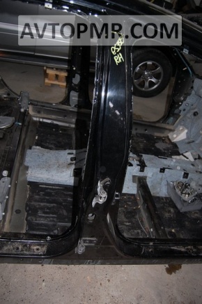 Стойка кузова центральная правая Lexus ES350 черная 07-12