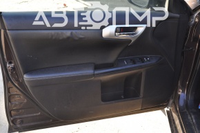 Обшивка двери карточка передняя левая Lexus CT200h 11-17 черн дефект