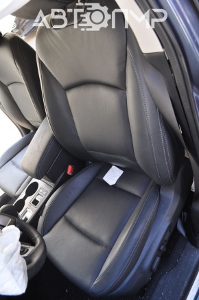 Водійське сидіння Subaru Outback 15-19 без airbag, електро, шкіра чорна