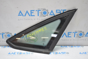 Форточка глухое стекло задняя правая Ford Focus mk3 11-18 4d с молдингом мат