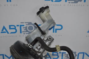 Головний гальмівний циліндр із бачком Honda Accord 13-17