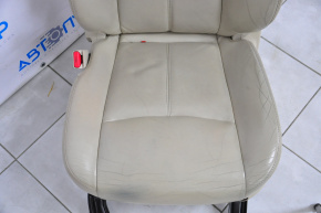 Водительское сидение Nissan Pathfinder 13-20 без airbag, электро, кожа беж, потерта кожа