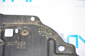 Защита двигателя центральная Toyota Prius V 12-17 трещины