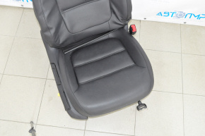 Пасажирське сидіння VW Jetta 11-18 USA без airbag, механіч, шкіра чорна