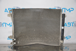 Радиатор кондиционера конденсер VW Passat b7 12-15 USA замят снизу
