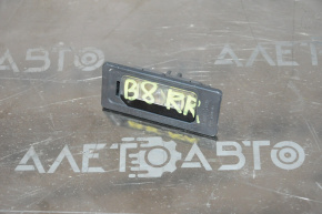 Подсветка номера крышки багажника правая VW Passat b8 16-19 USA