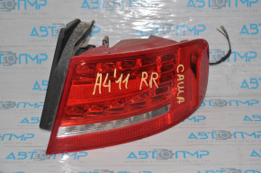 Ліхтар зовнішній крило правий Audi A4 B8 08-11 дорест седан LED