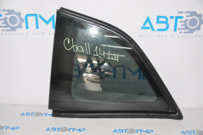 Форточка глухое стекло задняя левая Dodge Challenger 09-14