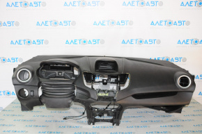 Торпедо передняя панель голая Ford Fiesta 11-19 черн