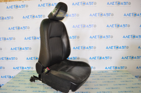 Водительское сидение Lexus CT200h 11-17 без airbag, кожа черн, протерто