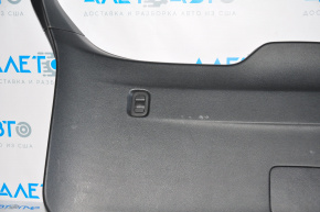 Обшивка дверей багажника Subaru Forester 14-18 SJ потерта