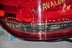 Фонарь внешний крыло левый Toyota Avalon 05-12, трещина на стекле
