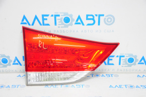 Ліхтар внутрішній кришка багажника лівий Toyota Sienna 11-14