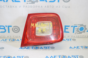 Ліхтар внутрішній кришка багажника правий Chevrolet Malibu 13-15 LED