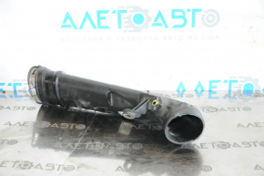 Воздуховод Ford Escape MK3 13-19 2.0T на коллектор, сломана трубка