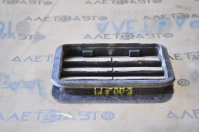 Щиток вентиляції правий Ford Escape MK3 13- зламано кріплення