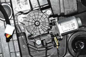 Стеклоподъемник с мотором задний правый Hyundai Elantra AD 17-20