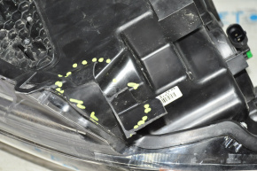 Фара передняя правая Nissan Rogue 14-16 голая галоген побит корпус сломаны креп