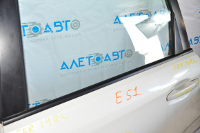 Молдинг дверь-стекло центральный зад лев Subaru Forester 14-18 SJ черн