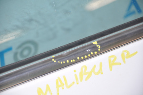 Молдинг дверь-стекло центральный задний правый Chevrolet Malibu 16- тычка