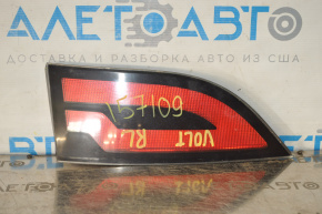 Фонарь внутренний крышка багажника левый Chevrolet Volt 11-15 скол пластика
