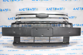 Решетка радиатора grill в сборе Ford Flex 09-12 дорест, сломаны соты, надрывы