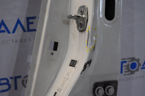 Стойка кузова центральная левая Infiniti FX35 FX45 03-08 белая, замят порог и стойка, отпилена