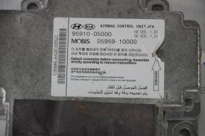 Модуль srs airbag компьютер подушек безопасности Kia Optima 16-