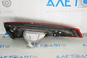 Ліхтар внутрішній кришка багажника правий Mazda 3 14-18 BM галоген