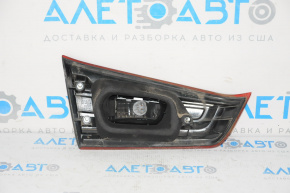 Ліхтар внутрішній кришка багажника правий Mitsubishi Outlander Sport ASX 10-19