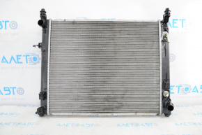 Радіатор охолодження вода Nissan Versa 12-19 usa 1.6 АКПП