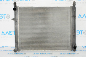 Радиатор охлаждения вода Nissan Versa 12-19 usa 1.6 МКПП