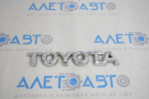 Эмблема-надпись "Toyota" двери багажника Toyota Sequoia 08-16