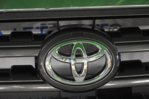 Эмблема решетки радиатора grill Toyota Sequoia 08-16