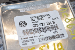 Блок управления акпп VW Jetta 19- вмятина, дефект фишки