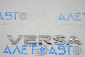 Емблема VERSA кришки багажника Nissan Versa 12-19 usa