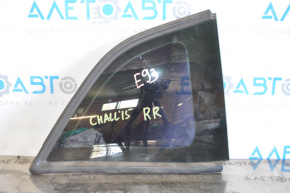 Форточка глухое стекло задняя правая Dodge Challenger 09-14