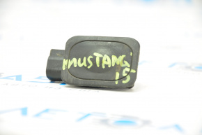 Кнопка відкриття кришки багажника Ford Mustang mk6 15