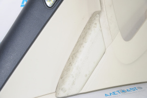Обшивка двери карточка задняя левая VW Tiguan 09-17 беж, топляк под химчистку