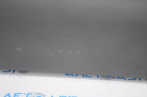 Обшивка дверей багажника нижня Toyota Prius V 12-17 темно-сіра, потерта, подряпини