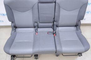 Задний ряд сидений 2 ряд Toyota Prius V 12-17 кожа темно-серое