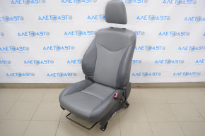 Пассажирское сидение Toyota Prius V 12-17 без airbag, механич, кожа темно-серое