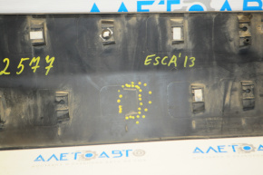 Накладка двери нижняя задняя левая Ford Escape MK3 13- слом креп