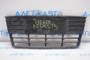 Решетка переднего бампера центр Ford Focus mk3 11-14 дорест глянец, облом креплений