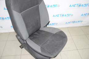 Пассажирское сидение Ford Focus mk3 11-14 дорест, без airbag, механич, тряпка черн, грязное