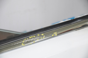 Молдинг дверь-стекло центральный передний правый хром Toyota Camry v55 15-17 usa царапина