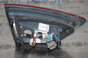 Фонарь внутренний крышка багажника правый Ford Fusion mk5 13-16 потертость на пластике