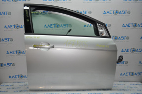 Дверь голая передняя правая Ford Focus mk3 11-18 серебро UX