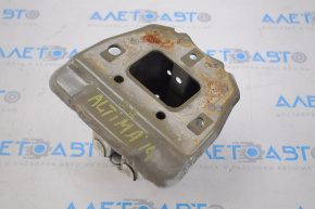 Клык усилителя заднего бампера правый Nissan Altima 13-18
